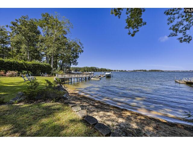 Photo of 131 West Circle Drive