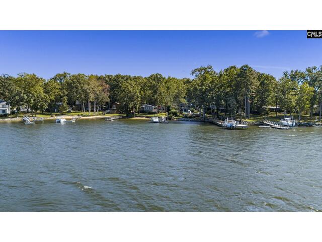 Photo of 131 West Circle Drive