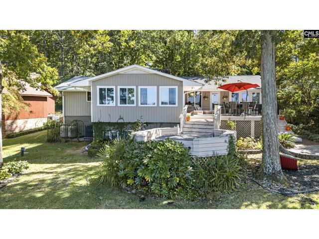 Photo of 131 West Circle Drive