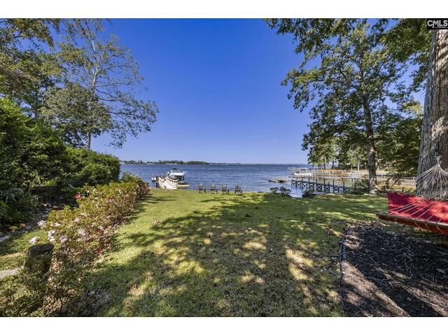 Photo of 131 West Circle Drive