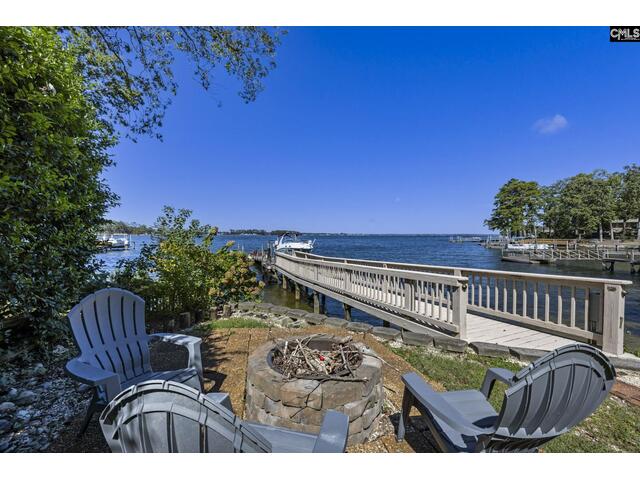 Photo of 131 West Circle Drive