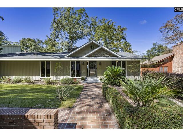 Photo of 131 West Circle Drive