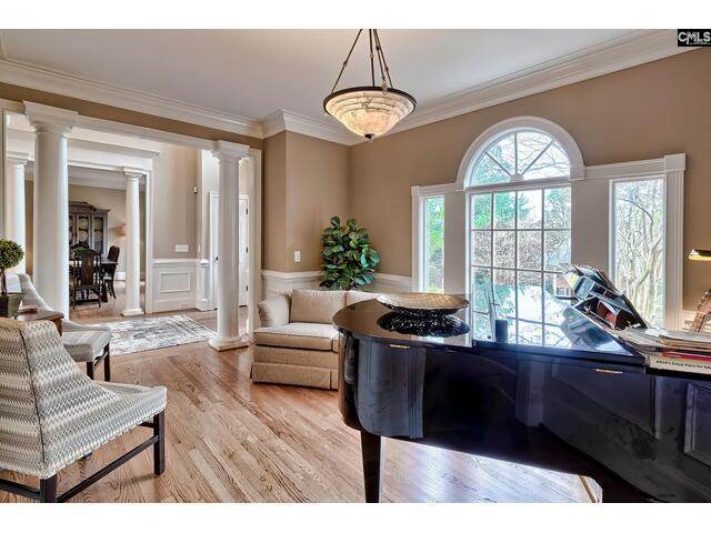 Photo of 87 Cowdray Park