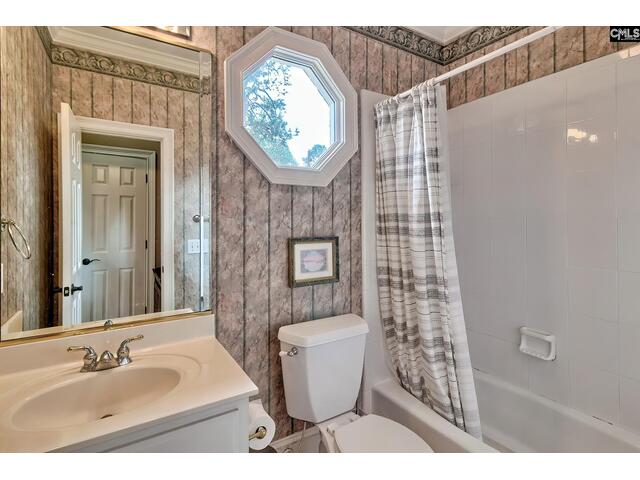 Photo of 87 Cowdray Park