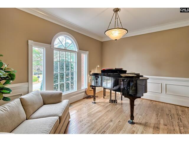 Photo of 87 Cowdray Park