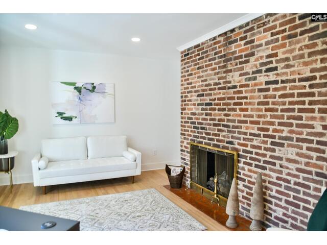 Photo of 323 Springwood Road Photo of 323 Springwood Road