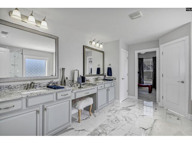 Photo of 576 Maple Valley Loop