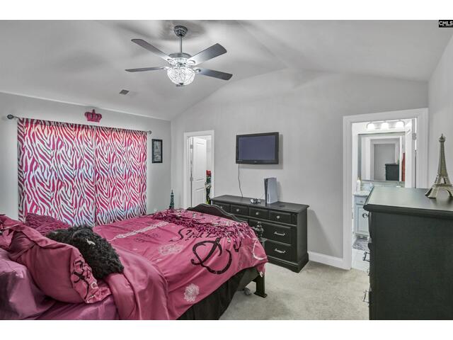 Photo of 576 Maple Valley Loop