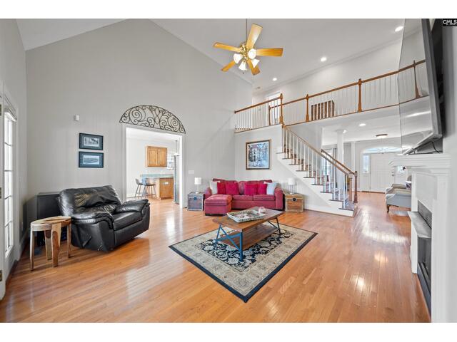 Photo of 100 Shores Edge Drive Photo of 100 Shores Edge Drive