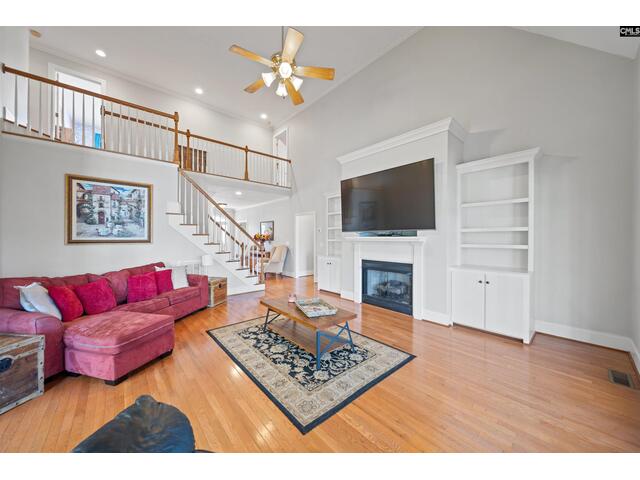 Photo of 100 Shores Edge Drive Photo of 100 Shores Edge Drive