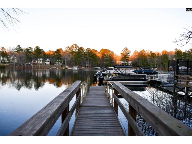 Photo of 100 Shores Edge Drive Photo of 100 Shores Edge Drive