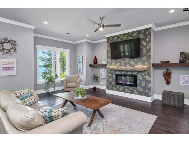 Photo of 806 Green Meadow Drive Photo of 806 Green Meadow Drive