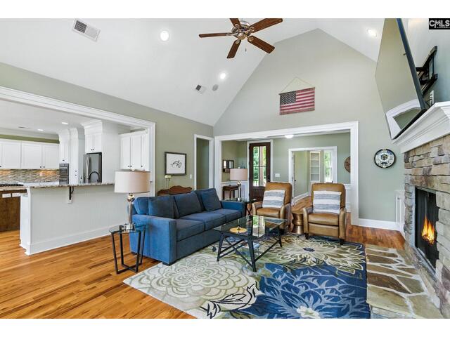 Photo of 133 Woodview Lane