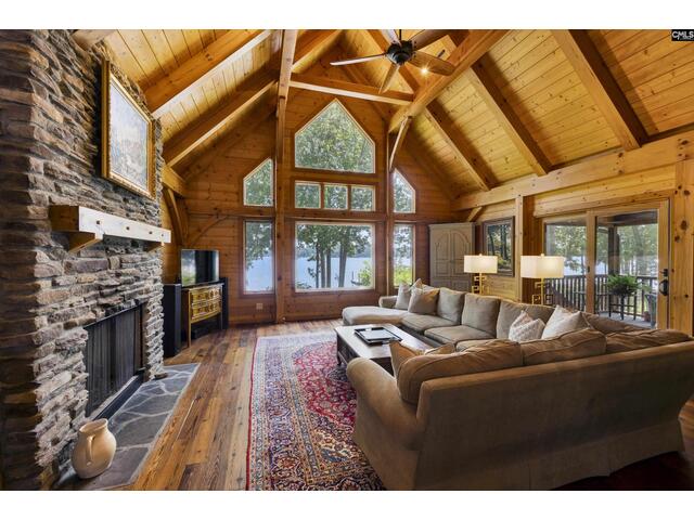 Photo of 140 Breezy Pointe Lane