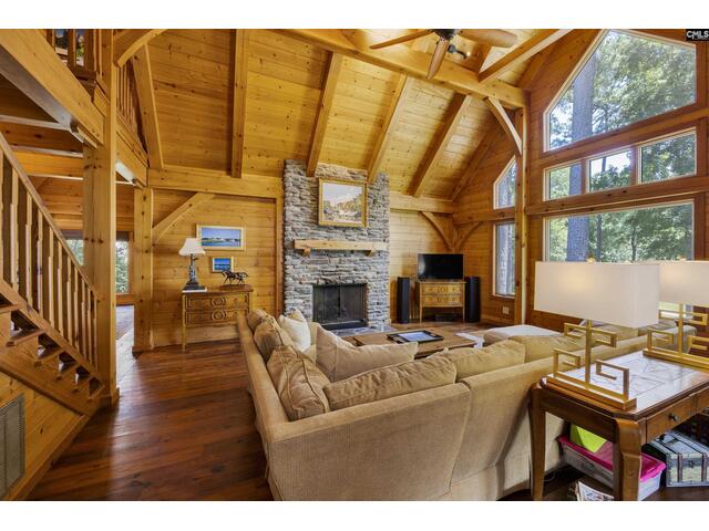 Photo of 140 Breezy Pointe Lane