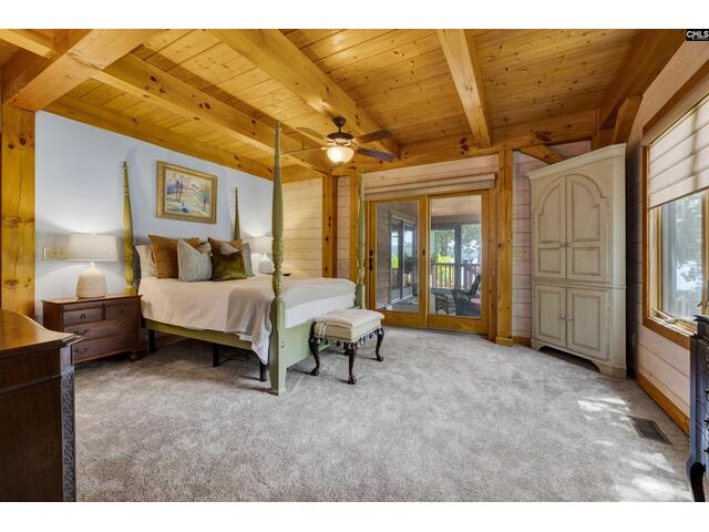 Photo of 140 Breezy Pointe Lane