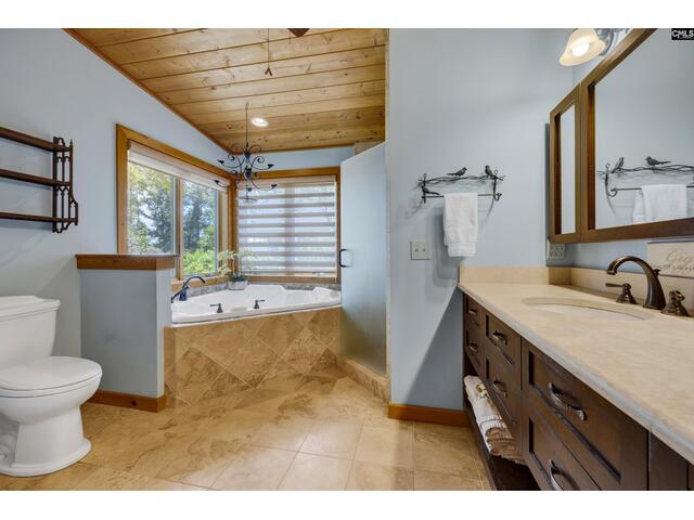 Photo of 140 Breezy Pointe Lane