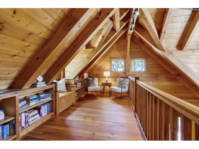 Photo of 140 Breezy Pointe Lane