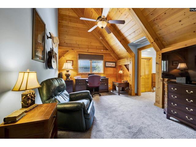 Photo of 140 Breezy Pointe Lane