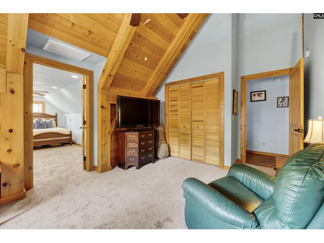 Photo of 140 Breezy Pointe Lane