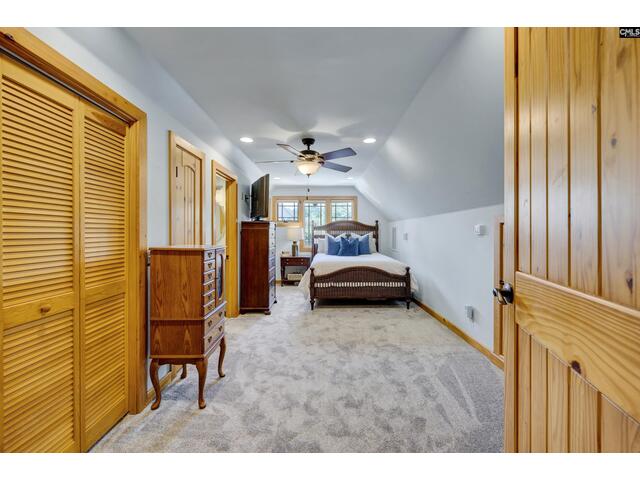 Photo of 140 Breezy Pointe Lane