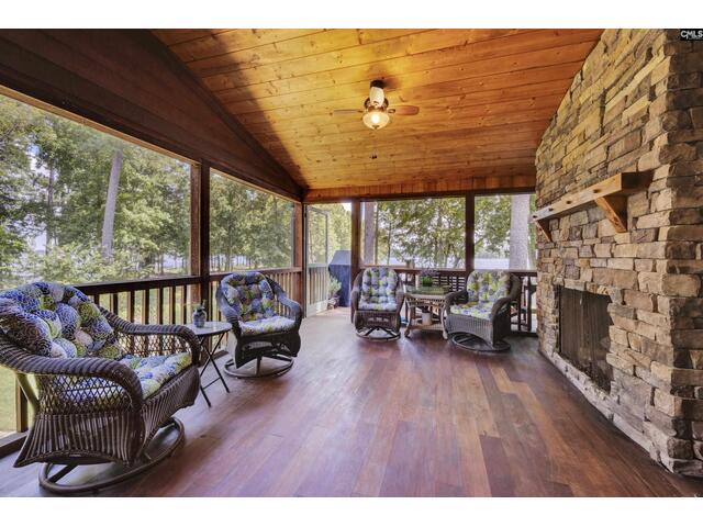 Photo of 140 Breezy Pointe Lane