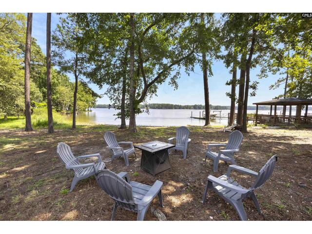 Photo of 140 Breezy Pointe Lane