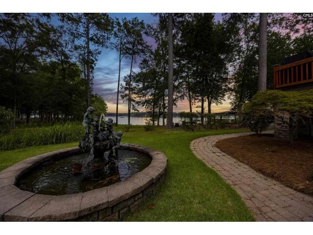 Photo of 140 Breezy Pointe Lane