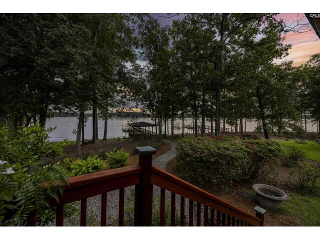 Photo of 140 Breezy Pointe Lane