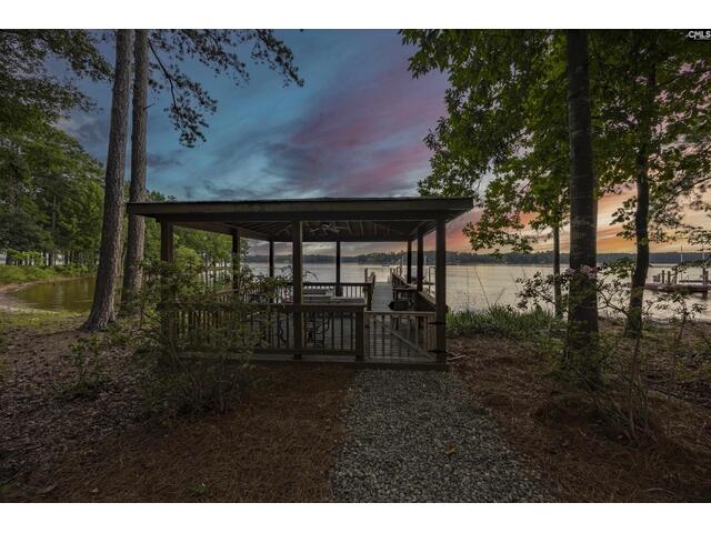 Photo of 140 Breezy Pointe Lane