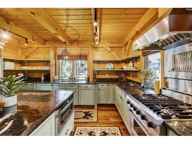 Photo of 140 Breezy Pointe Lane