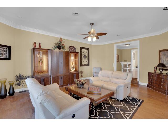 Photo of 327 Regatta Road