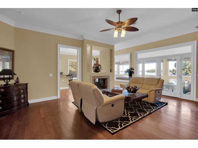 Photo of 327 Regatta Road