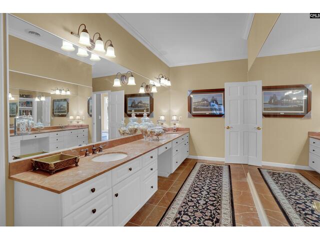 Photo of 327 Regatta Road