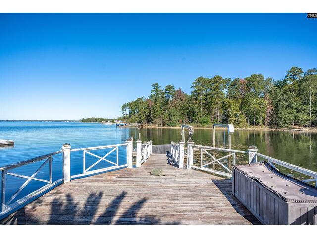 Photo of 327 Regatta Road