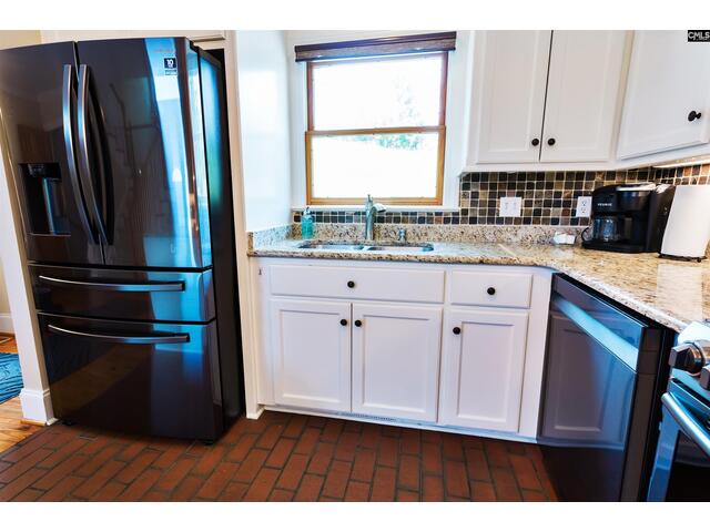 Photo of 331 Westshore Drive