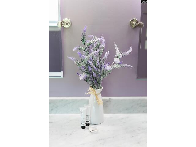 Photo of 331 Westshore Drive