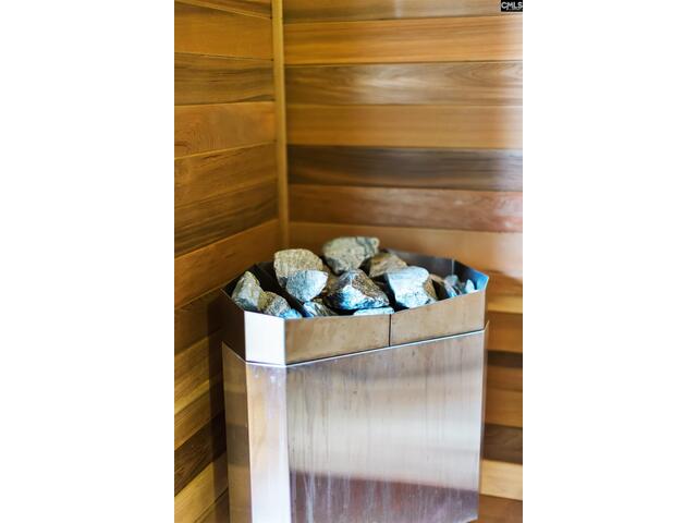 Photo of 331 Westshore Drive