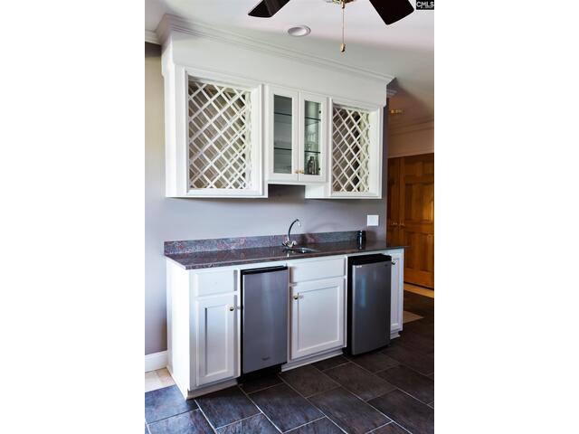 Photo of 331 Westshore Drive