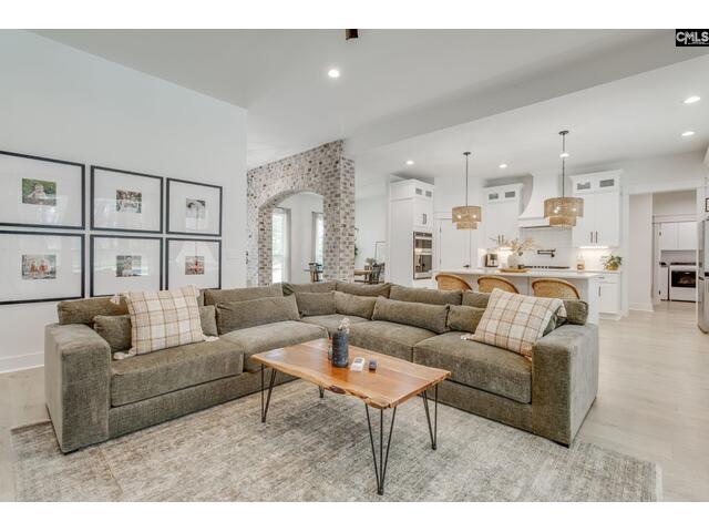 Photo of 1322 Sunnyhill Drive