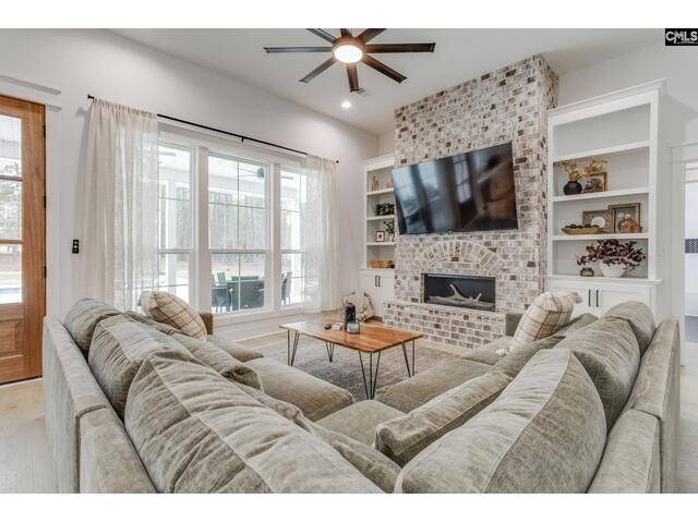 Photo of 1322 Sunnyhill Drive