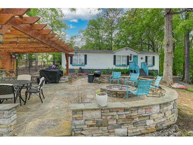 Photo of 2075 Great North Road