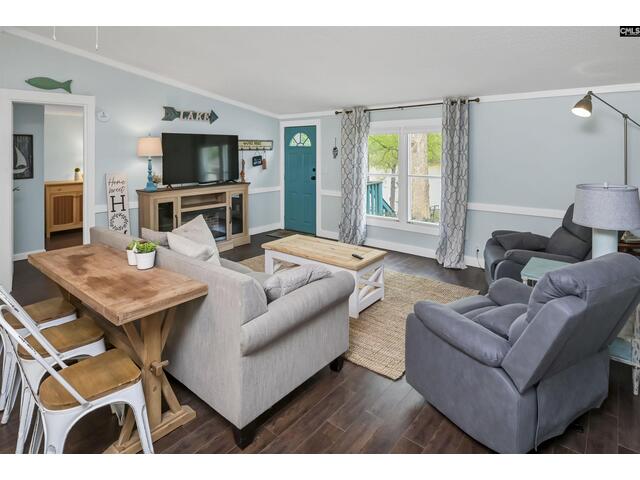 Photo of 2075 Great North Road