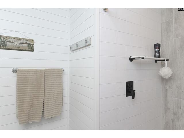 Photo of 2075 Great North Road