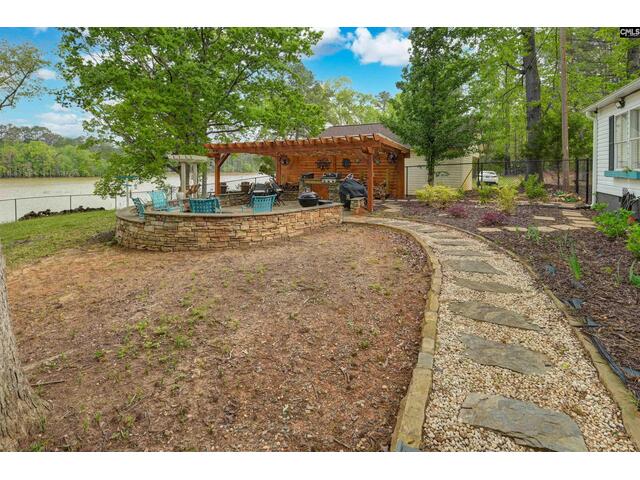 Photo of 2075 Great North Road