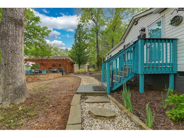 Photo of 2075 Great North Road