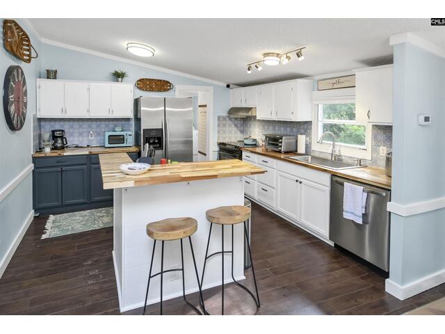 Photo of 2075 Great North Road