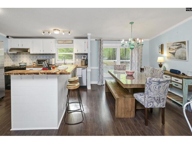 Photo of 2075 Great North Road