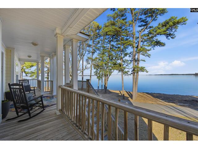 Photo of 547 Harbor Heights Drive