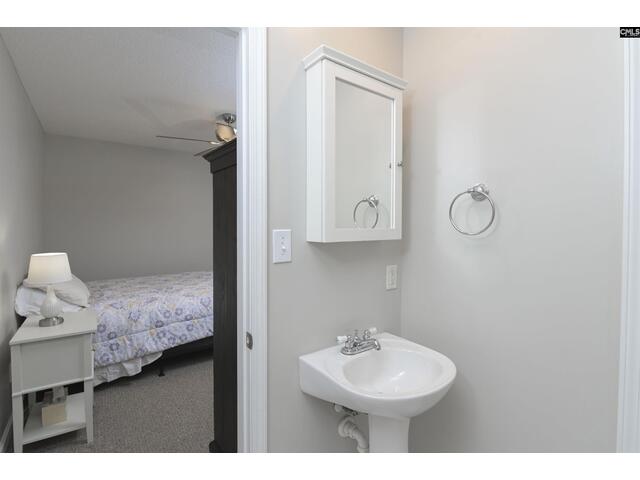 Photo of 17 Baltusrol Court